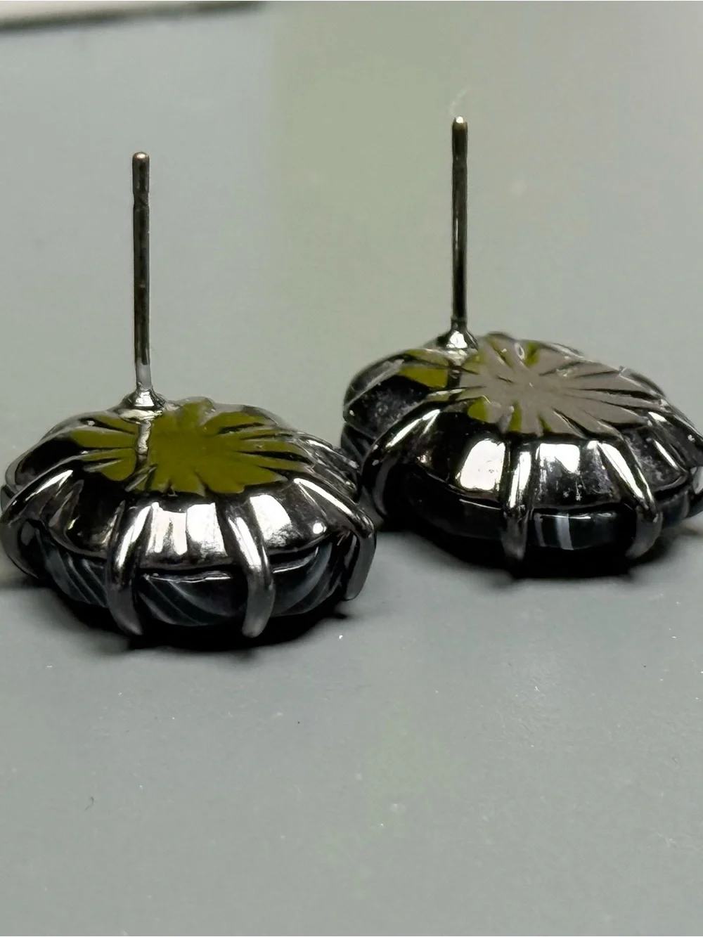 Kendra Scott Morgan Gunmetal Studs in Black Banded Agate - Picture 5 of 5
